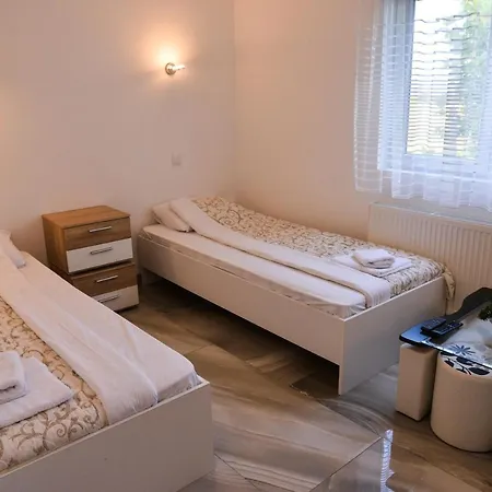 Alojamento de Acomodação e Pequeno-almoço Mesecev Konak *