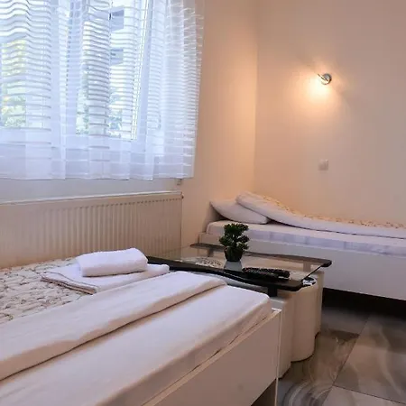 Alojamento de Acomodação e Pequeno-almoço Mesecev Konak Ni